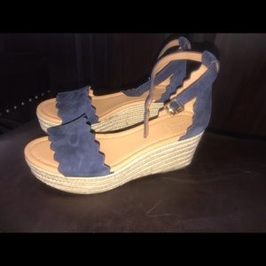 NEW J Crew navy blue scallop wedge shoes size 8
